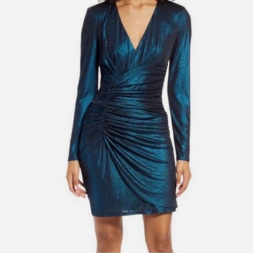 VINCE CAMUTO NWT SIZE 6 Ruched Faux-Wrap Bodycon Dress
